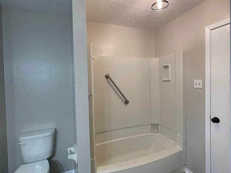 2700 N 16th St #34 — Photo 8