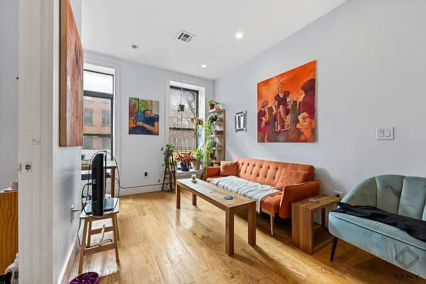 Rented by ERNY LLC | media 1