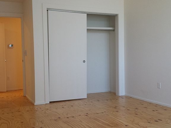 3rd image of 10 N Greenwood Ave APT S201