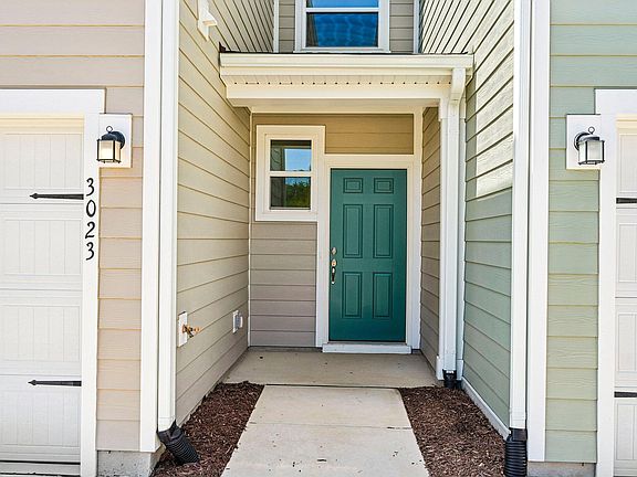 3rd image of 3023 Glen Lyon Dr