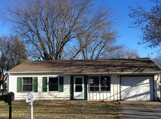 3301 Mandan Ln, Saint Joseph, MO 64503