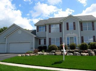 16267 Griffon Trl, Lakeville, MN 55044