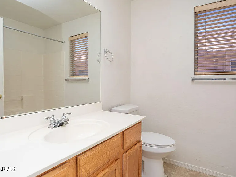 6762 W Del Mar Ln — Photo 1