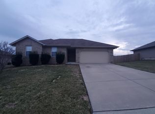 3196 E Colonial St, Republic, MO 65738