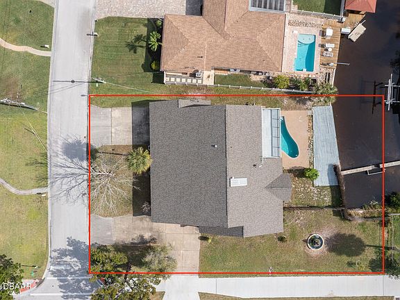 3rd image of 151 Reef Rd