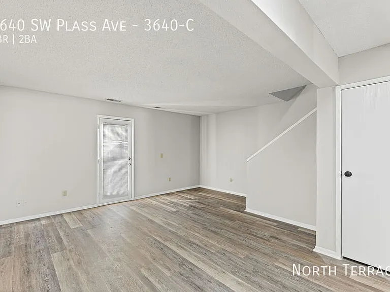 Capstone Townhomes — Photo 76
