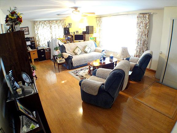 5th image of 3207 Kennedy Dr