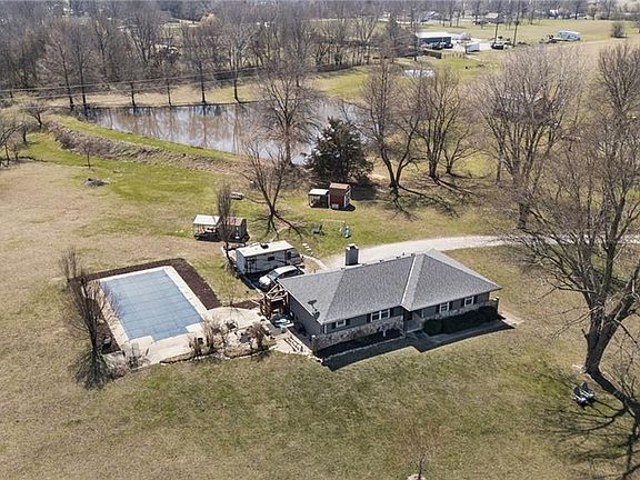 3rd image of 20802 S Dean Rd