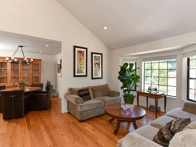 3489 Westminster Way — Photo 8