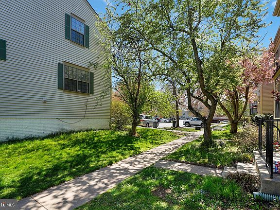3rd image of 13572 Jasper Ln