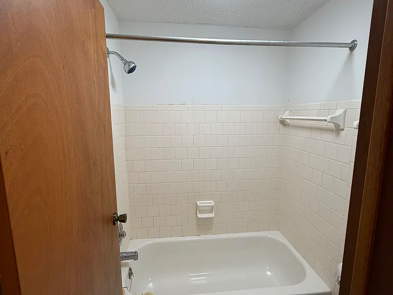 1762 Queensbridge Dr #1 — Photo 24