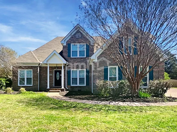 2885 Runnymeade Dr, Murfreesboro, TN 37127