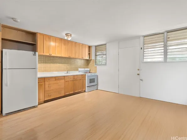 1036 Green St APT 304, Honolulu, HI 96822