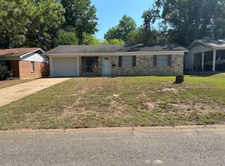 9449 Normandie Dr, Shreveport, LA 71118