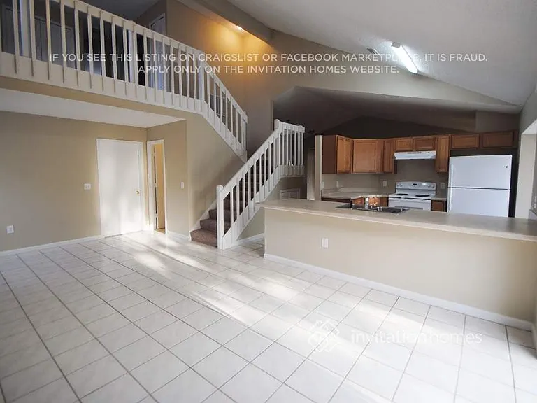 8030 Excalibur Ct — Photo 2
