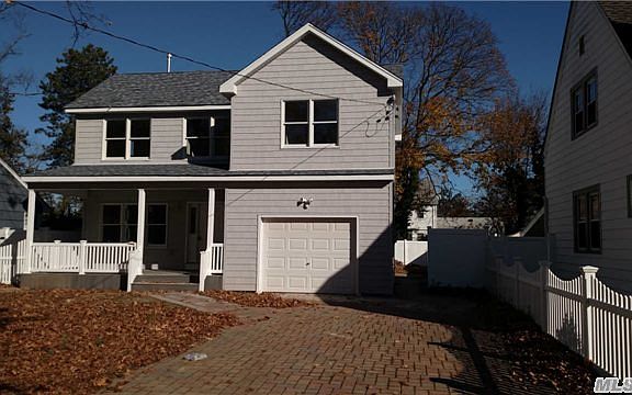 2nd image of 1383 Berkley St