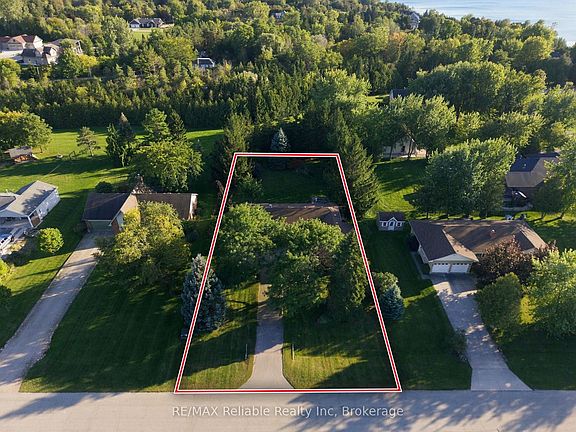 5th image of 33895 Bissonette Ave