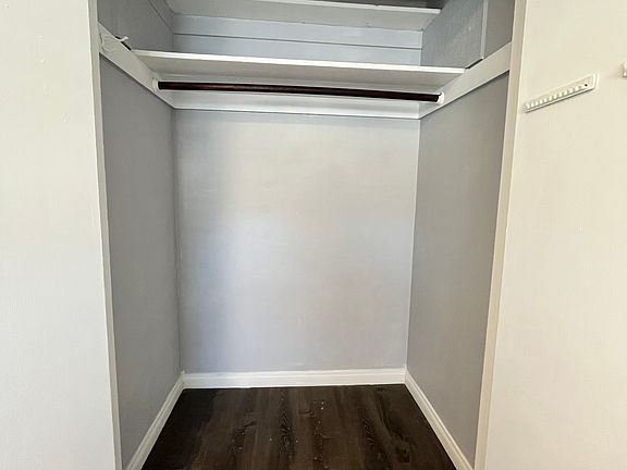 4th image of 6934 Ely Cir