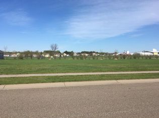 360 Kira Ln, Paynesville, MN 56362
