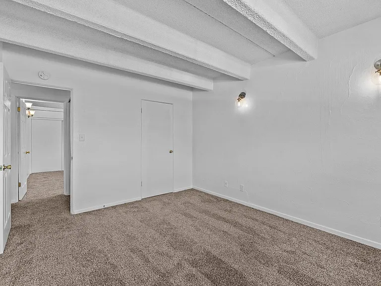 2401 S Gaylord St #204 — Photo 12