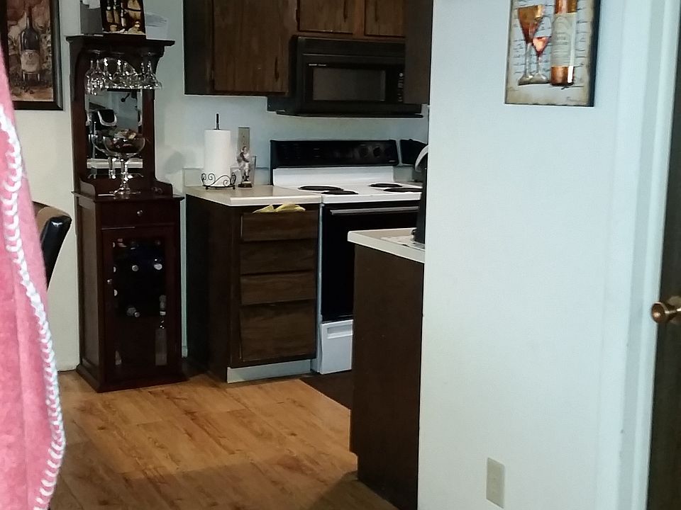 2nd image of 1220 Sable Blvd