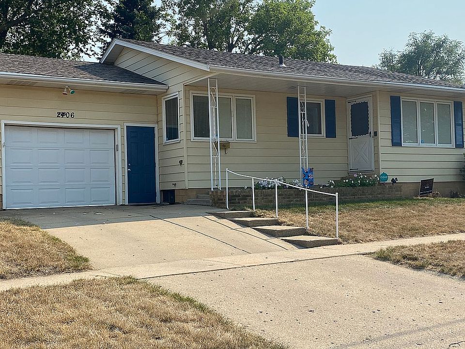 1st image of 2406 Marshall Ave