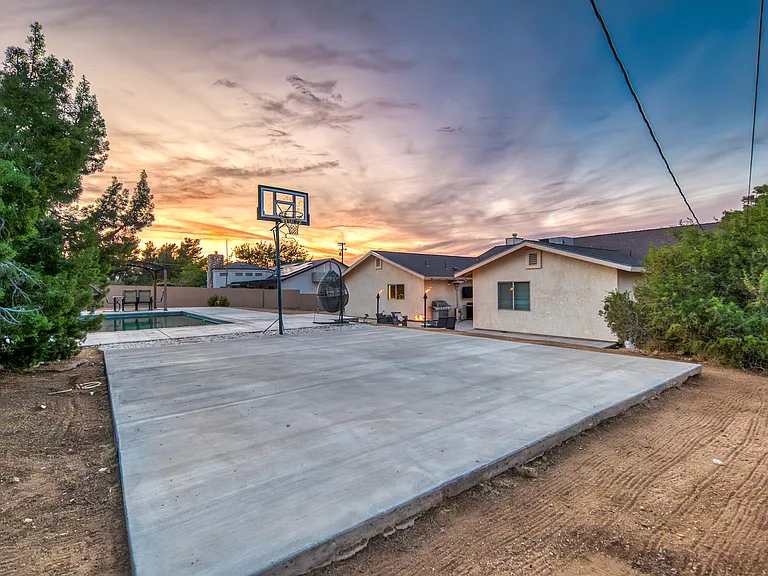 57731 San Tropeze Dr — Photo 9