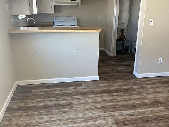 5th image of 1000 Water St APT C