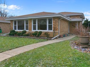 7506 E Prairie Rd, Skokie, IL 60076