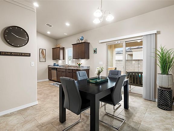 5th image of 3283 E Farm Crest Avenue