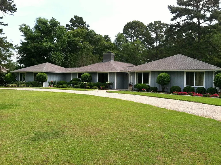 2537 Stonegate Dr — Photo 28
