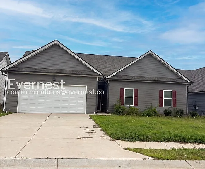 104 Culver St — Photo 1