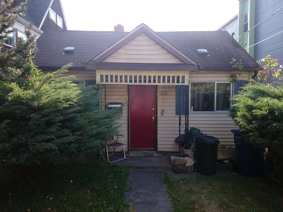 2nd image of 818 22nd Ave