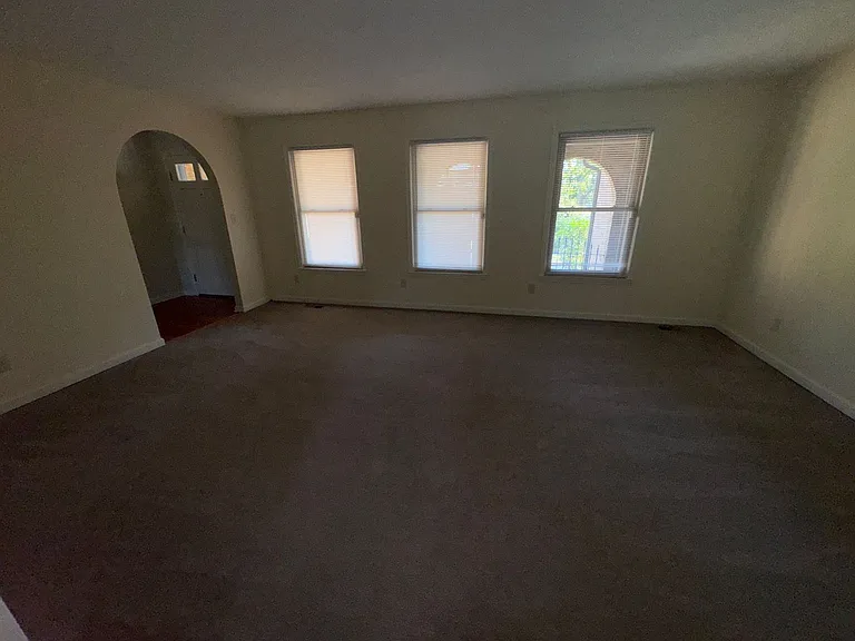 1305 Dominica Dr — Photo 11