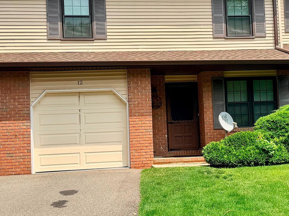 1st image of 12 Dogwood Dr