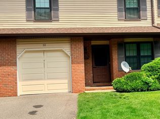 12 Dogwood Dr, Edison, NJ 08820