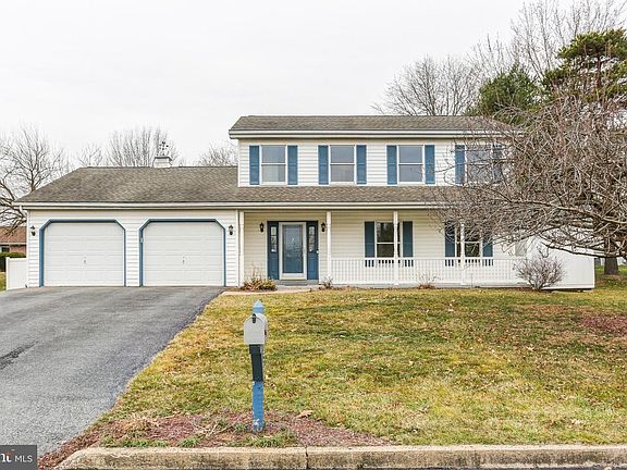 3rd image of 3 Mountainview Dr