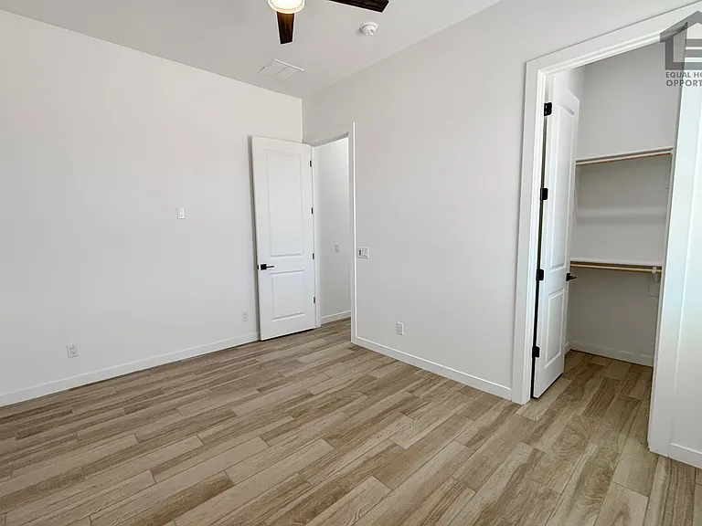 16154 E Lowden Rd — Photo 20