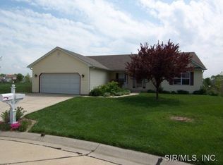 3214 Fox Hunters Ct, Shiloh, IL 62221