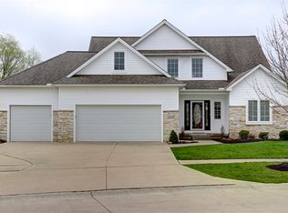 33449 Stream View Dr, Avon, OH 44011