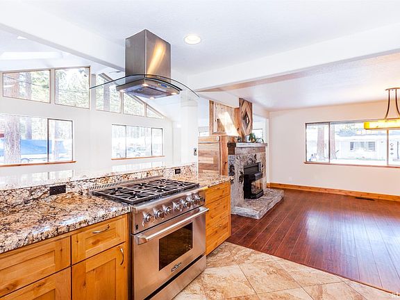 4th image of 3376 Bruce Dr