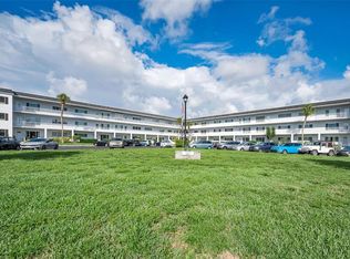2001 World Parkway Blvd APT 39, Clearwater, FL 33763