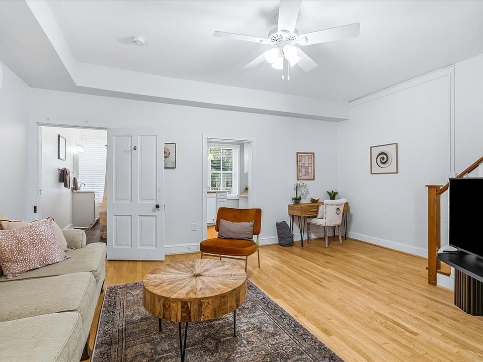 1st image of 431 N Market St #3