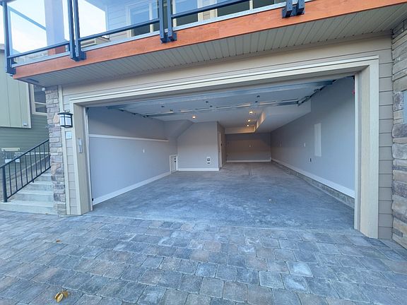 5th image of 130 Colebrook Rd #18
