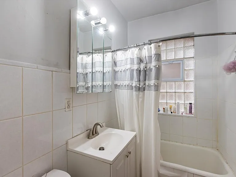 442 W Arlington Pl #2 — Photo 9