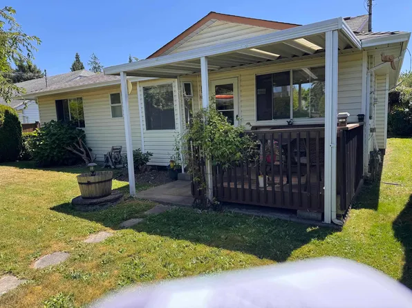 18366 64th Ave, Surrey, BC V3S 8A7