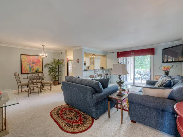 9340 N 92nd St Unit 204, Scottsdale, AZ 85258