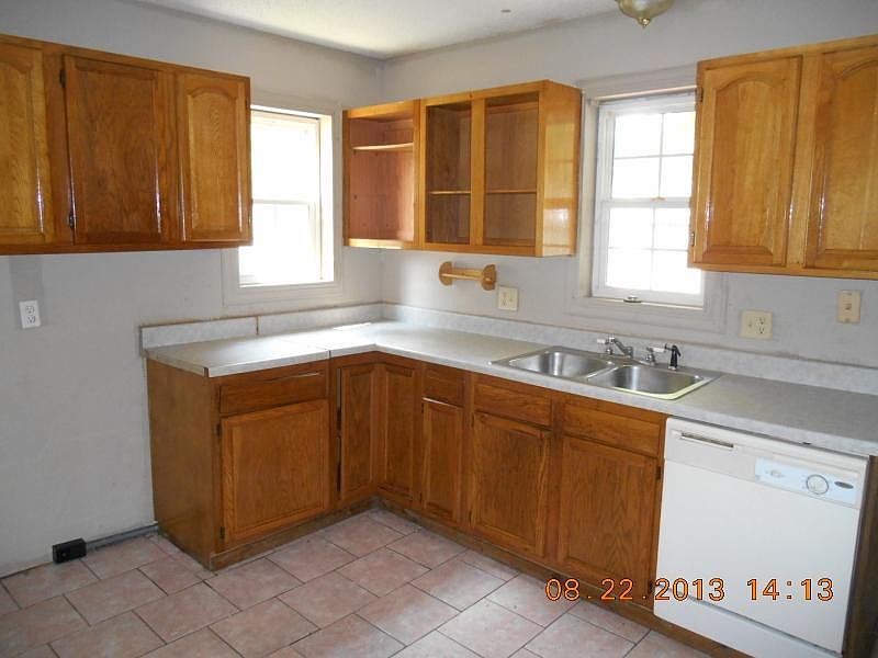 2nd image of 1816 N Colgate Ave