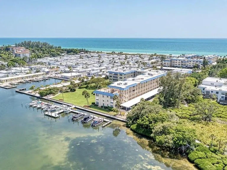 3806 Gulf Of Mexico Dr #208C — Photo 23