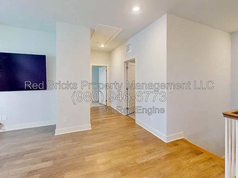 6129 Alsace Ln — Photo 17